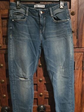 Zara Medium Blue Distressed Slim Denim Jeans